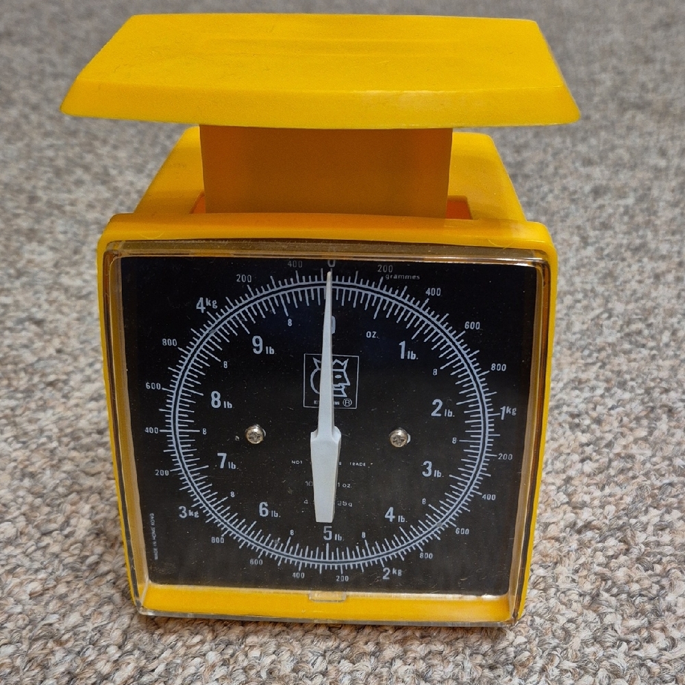 Vintage Kitchen King Yellow Kitchen Scale